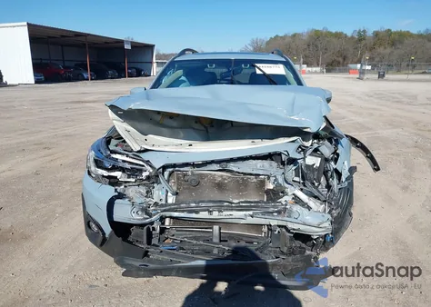 2021 Subaru Crosstrek Limited z USA, uszkodzony, nr VIN JF2GTHNCXM8261197